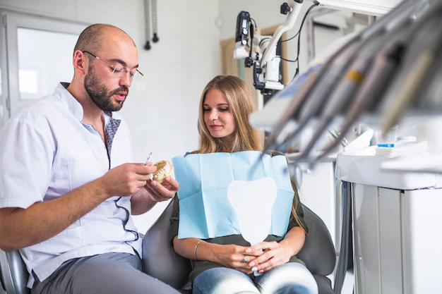 Orthodontist VS Dentist: Which One Should You Choose for Your Orthodontic Treatment?